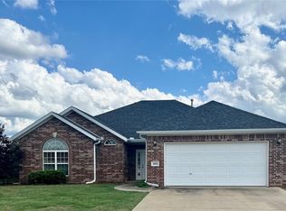 4805 W Trail Dust St, Fayetteville, AR 72704