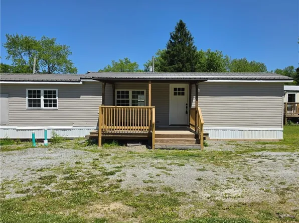 834 McGee Ln, Derry, PA 15627
