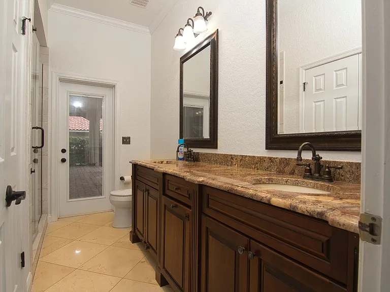 7725 Apple Tree Cir — Photo 26