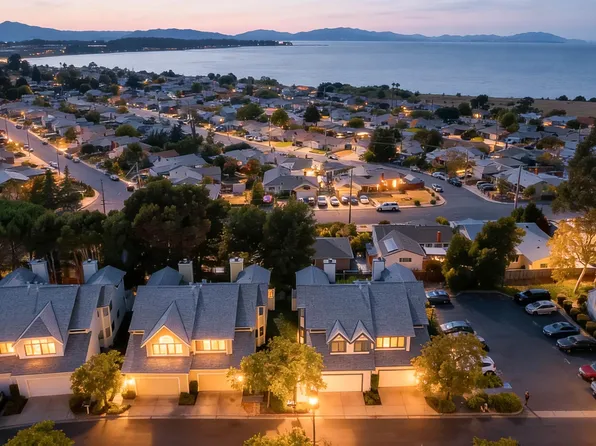 418 Dohrmann Ln, Pinole, CA 94564