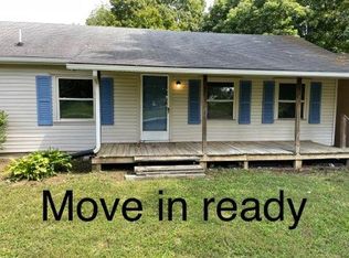 266 Dickeys Mill Rd, Mammoth Cave, KY 42259