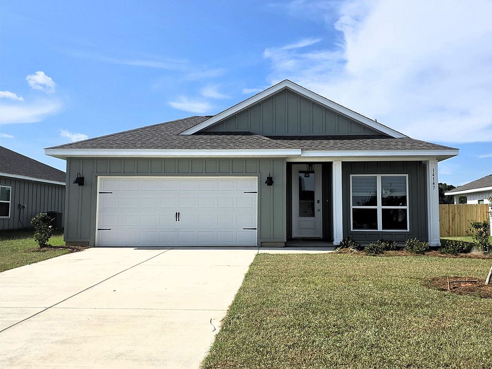 1st image of 14147 Versailles Cir