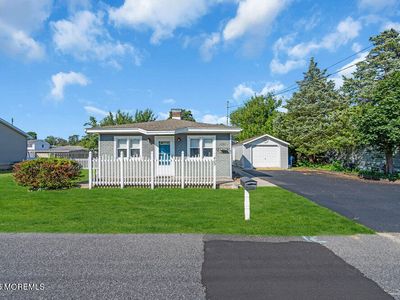 409 Capstan Avenue, Beachwood, NJ, 08722