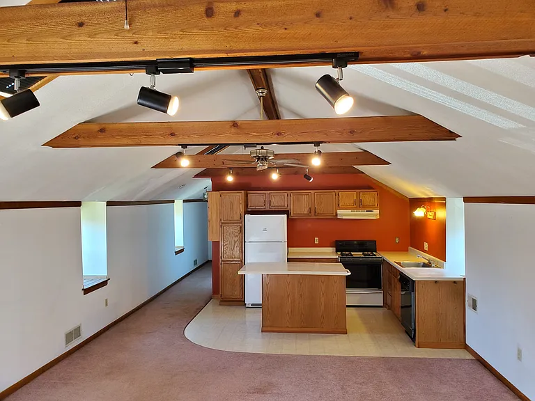 27 Richmond St #1 — Photo 1