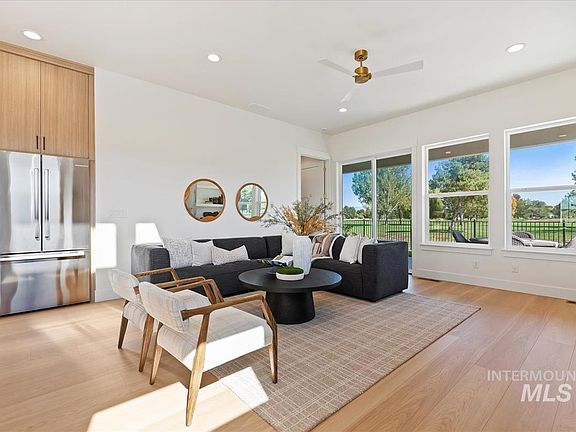 4th image of 6536 S Astoria Ave