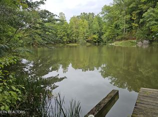 3646 Woodcove Cir, Maryville, TN 37801