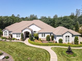 13096 Tierra Heights Rd, Redding, CA 96003