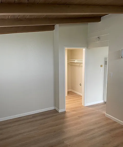 2537 Pierpont Blvd — Photo 7