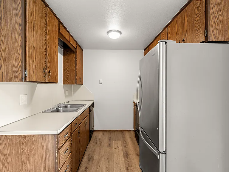 1111 W Market St #4 — Photo 8