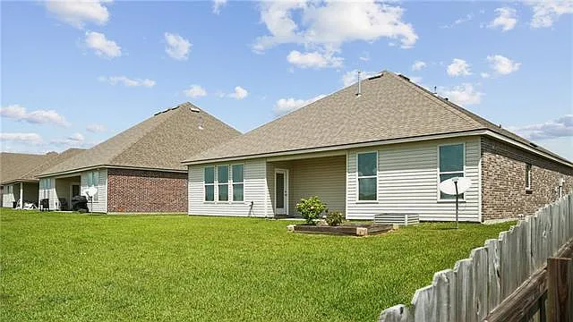 440 W Lake Dr — Photo 19