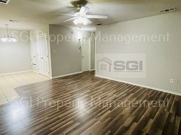 Interior living area_12302022