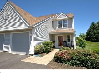 32 Magnolia Ct, Bordentown, NJ 08505
