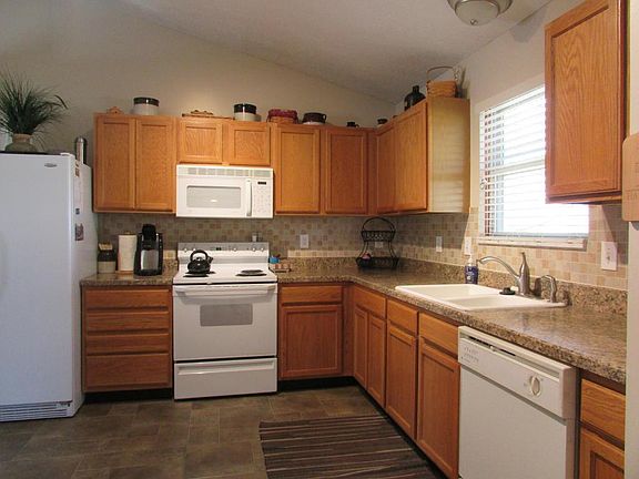 5th image of 839 Buehler Dr