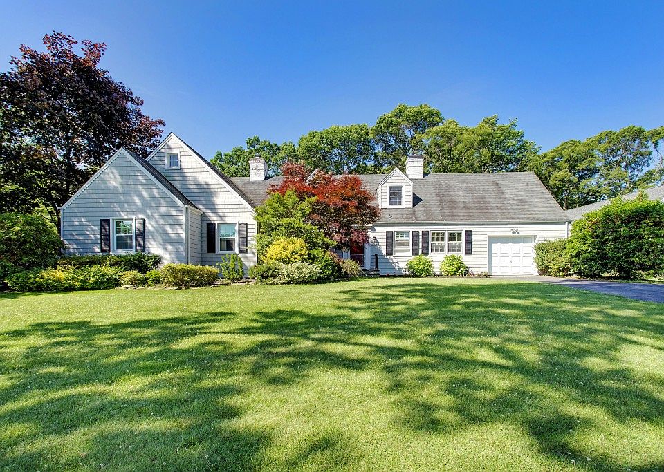 Stately Ranch on Lakes