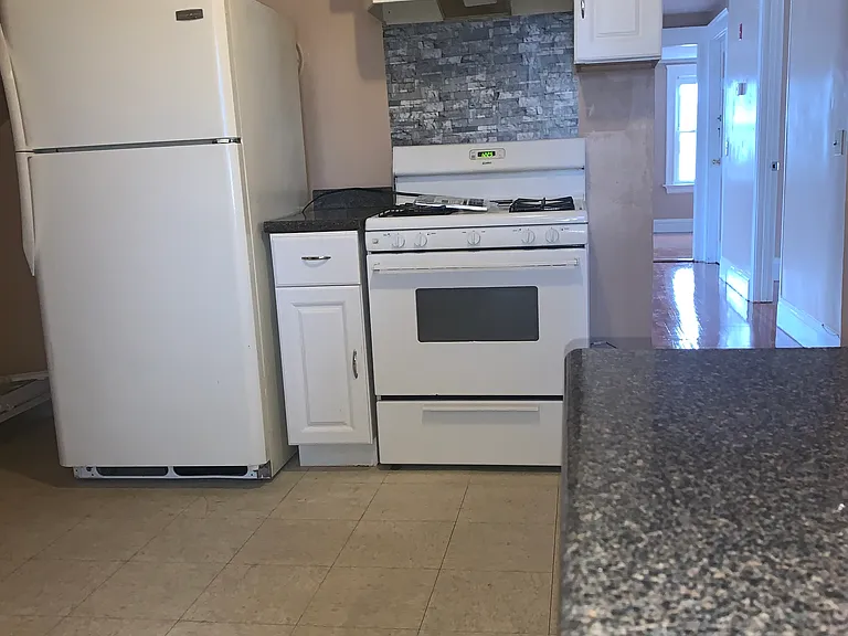67 Bellevue Ave #3 — Photo 7