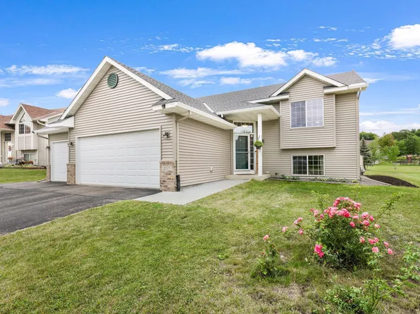 2319 Coldwater Xing, Mayer, MN 55360