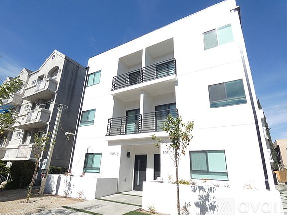 4th image of 10817 Hortense St #10817