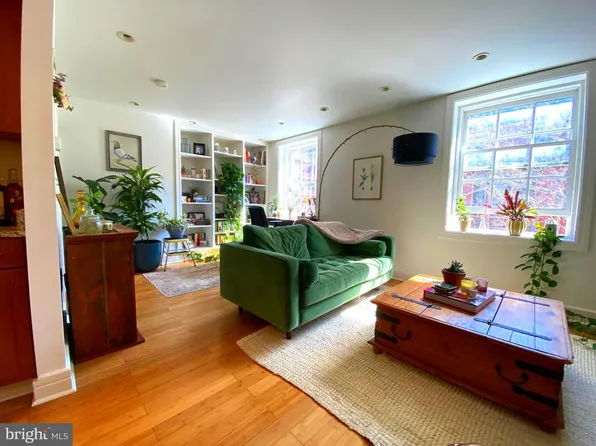 1205 Spruce St APT 5, Philadelphia, PA 19107