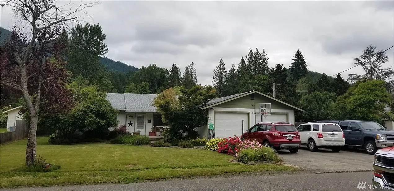 750 W Main Ave photo 1