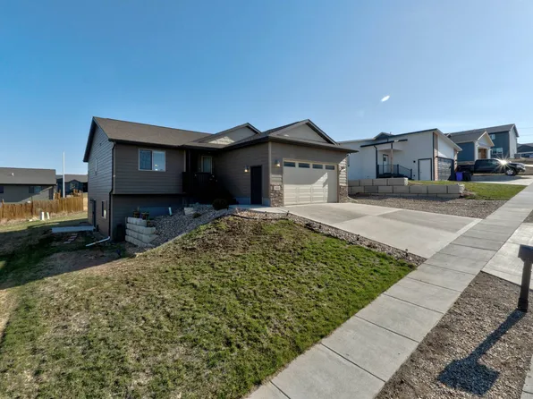 5400 Darian St, Rapid City, SD 57703