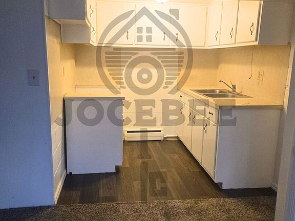 4th image of 1209 Maple St #1