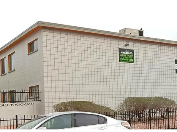 3842 Royal Crest St APT 8, Las Vegas, NV 89119