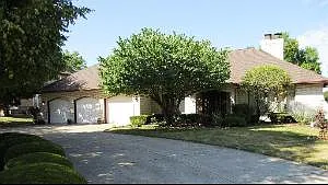 8735 Carlisle Ct photo 1