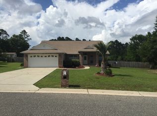 5956 Grandview Dr, Milton, FL 32570