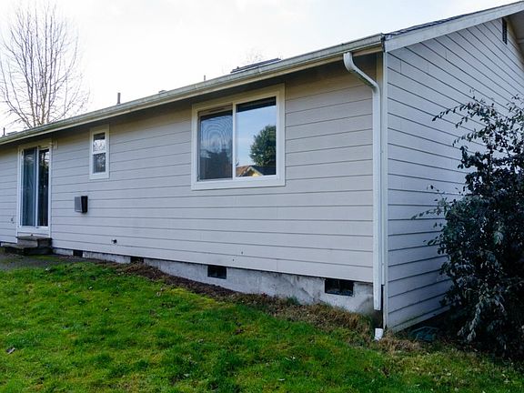 5th image of 6106 61st Ave SE