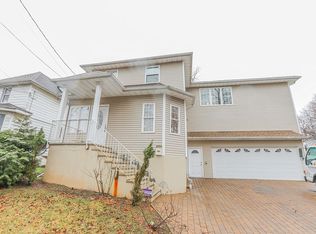 1140 Cooper Ave, Teaneck, NJ 07666