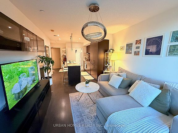 5th image of 100 Harbour St #2809