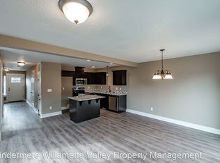 270 Gwinn St E, Monmouth, OR 97361
