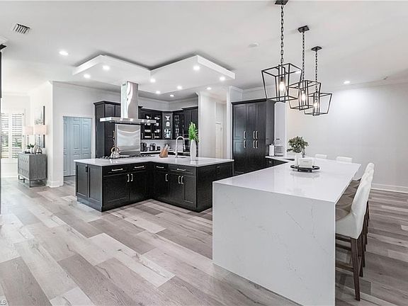 5th image of 5791 Shady Oaks LN