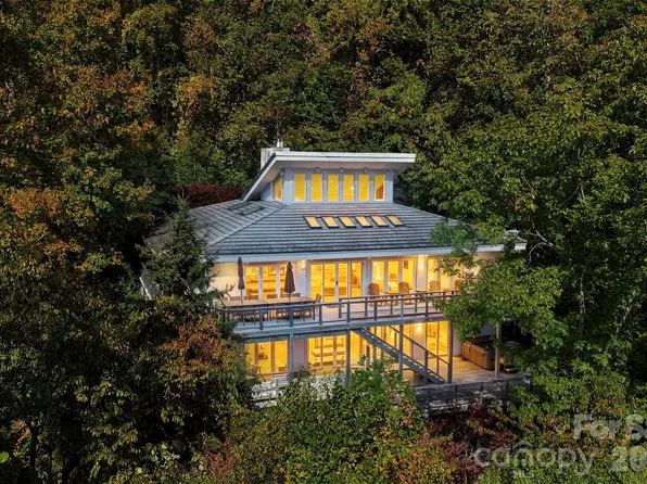 424 Harrison Hill Rd, Swannanoa, NC 28778