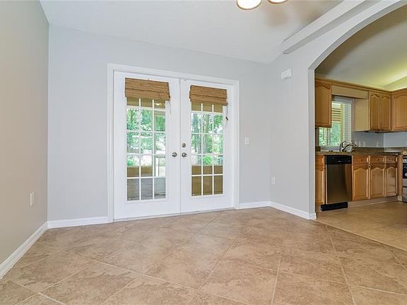 4th image of 25541 Exmoor Dr