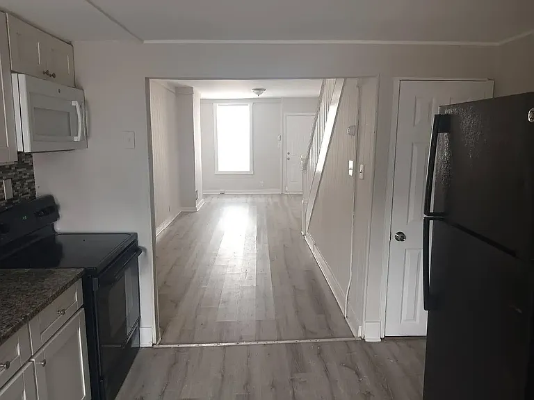 417 N Rose St — Photo 9