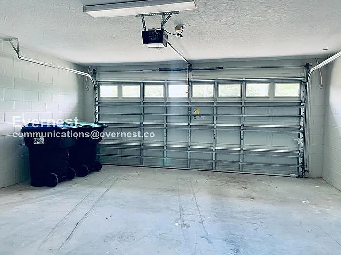 942 Willie Mays Pkwy — Photo 17