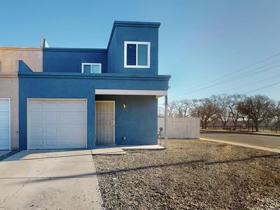 652 Bataan Dr SW, Albuquerque, NM, 87121