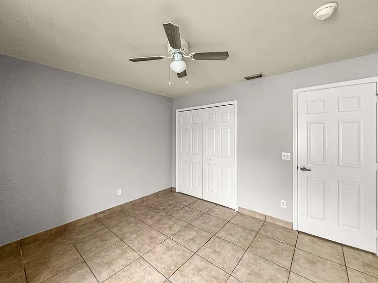 1321 SE 8th Ave #2 — Photo 11