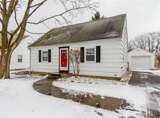 138 Duxbury Rd, Rochester, NY 14626