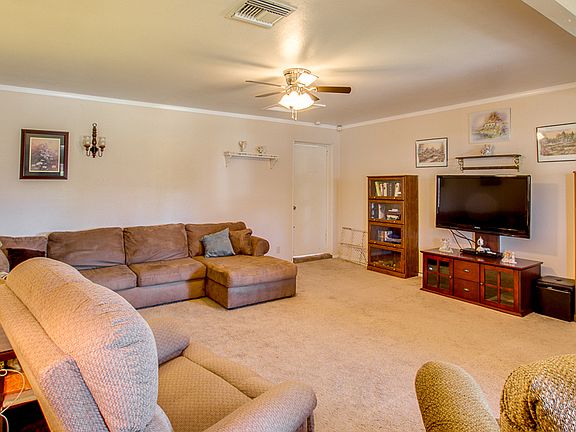 5th image of 3622 W Palmaire Ave