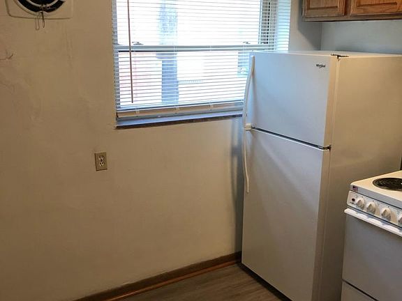 4th image of 2636 Indianola Ave APT E