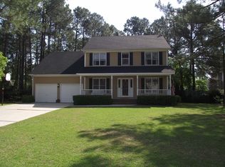 7796 Trappers Rd, Fayetteville, NC 28311