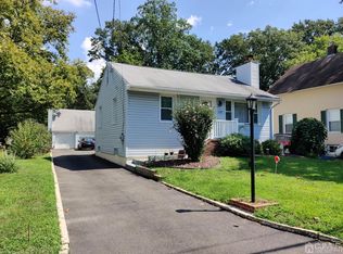 15 Berrien Ave, West Windsor, NJ 08550