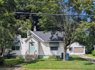 1310 W Maple St, Lansing, MI 48915