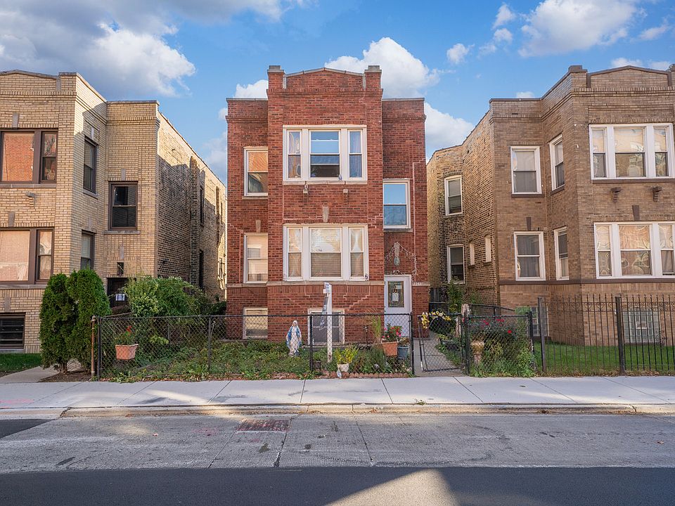 1st image of 2261 W Diversey Ave
