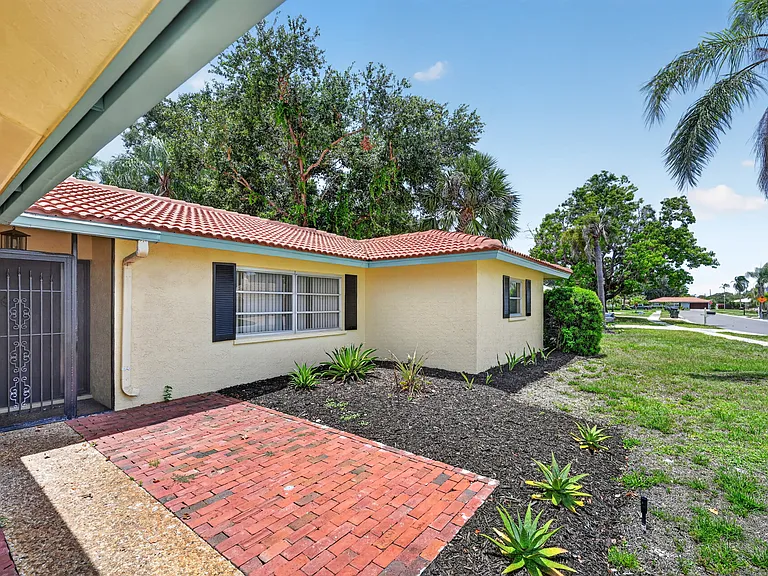 2508 Cardwell Way — Photo 40