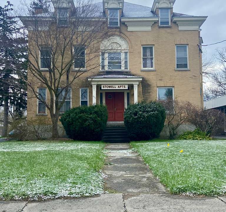 1st image of 653 W Onondaga St APT 1