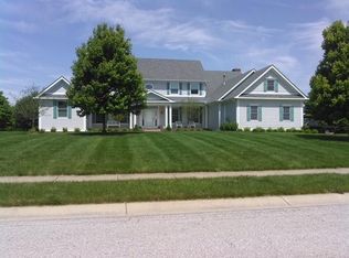1878 S Fox Cove Blvd, New Palestine, IN 46163