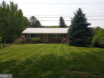 626 W Main St, Boalsburg, PA, 16827